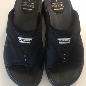 Women’s sketchers
